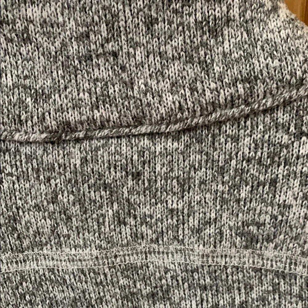 Patagonia Heathered Gray Vest - Picture 9 of 13